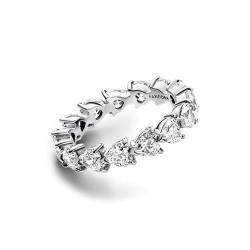 Anillo Eternidad Fila de Corazones
